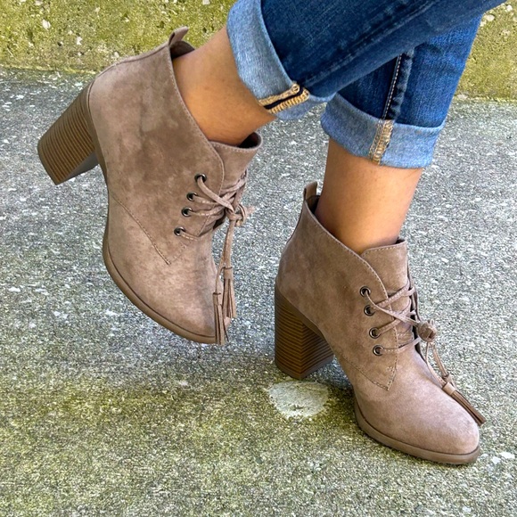 Fall Ankle Booties | ANA MIKI Taupe | 6.5 - Picture 3 of 8